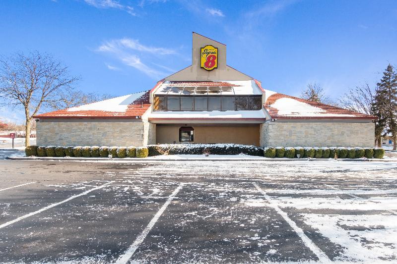 Super 8 By Wyndham Findlay Hotel Exterior photo